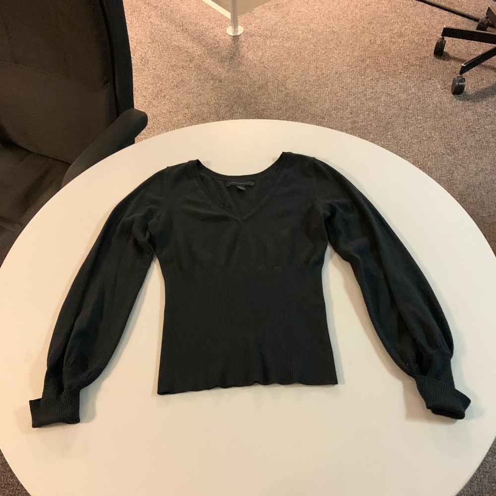 Black ribbed waist w/ cropped sleeve blouse